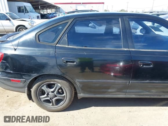✅ 2005 Hyundai Elantra GLS • VIN: KMHDN56D35U164977 • Lot: 41664858. Wystawiony na IAAI z przebiegiem 264 886 mil. Bezpłatny archiwum sprzedaży aukcyjnych z USA i szczegółowy raport historii pojazdu na DreamBid. Zdjęcie 14.