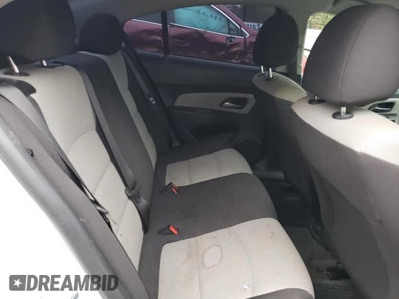 ✅ 2015 Chevrolet Cruze LS • VIN: 1G1PA5SH5F7206113 • Лот: 64486472. Опубликован ранее на Copart с пробегом 108 870 миль. Бесплатный доступ к архиву аукционных продаж из США и подробный отчёт об истории автомобиля на DreamBid. Изображение 6.