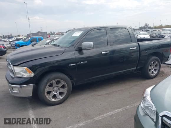 ✅ 2009 Dodge 1500 Laramie • VIN: 1D3HB13T89S798510 • Lot: 43018032. Wystawiony na IAAI z przebiegiem 174 508 mil. Bezpłatny archiwum sprzedaży aukcyjnych z USA i szczegółowy raport historii pojazdu na DreamBid. Zdjęcie 17.