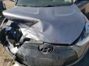 ✅ 2017 Hyundai Veloster • VIN: KMHTC6AD9HU322354 • Lot: 58121184. Wystawiony na Copart z przebiegiem 75 358 mil. Bezpłatny archiwum sprzedaży aukcyjnych z USA i szczegółowy raport historii pojazdu na DreamBid. Zdjęcie 12.