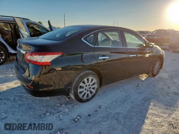 ✅ 2014 Nissan Sentra SV • VIN: 3N1AB7AP7EY304185 • Lot: 91687205. Wystawiony na Copart z przebiegiem 137 686 mil. Bezpłatny archiwum sprzedaży aukcyjnych z USA i szczegółowy raport historii pojazdu na DreamBid. Zdjęcie 3.