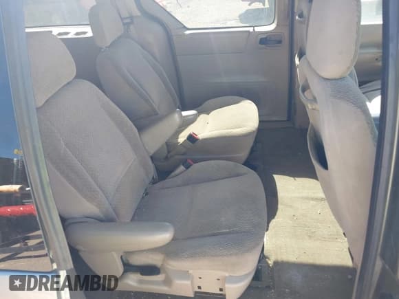 ✅ 2002 Ford Windstar SE • VIN: 2FMZA52432BB57519 • Lot: 39743499. Listed on IAAI with 306,003 mi. Free auction sales archive from the USA and detailed vehicle history report at DreamBid. Image 8.