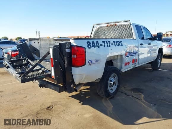 ✅ 2018 Chevrolet Silverado 2500HD Work Truck • VIN: 1GC2CUEG0JZ292906 • Lot: 43606831. Listed on IAAI with 163,085 mi. Free auction sales archive from the USA and detailed vehicle history report at DreamBid. Image 4.