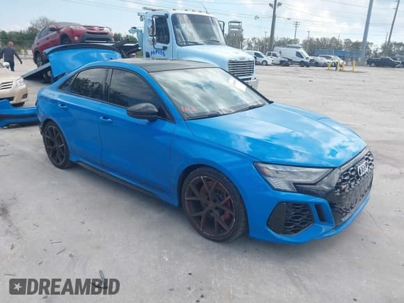 ✅ 2022 Audi RS 3 • VIN: WUAG4DGY2NA907150 • Лот: 41693580. Опубликован ранее на IAAI с пробегом 39 024 миль. Бесплатный доступ к архиву аукционных продаж из США и подробный отчёт об истории автомобиля на DreamBid. Изображение 1.