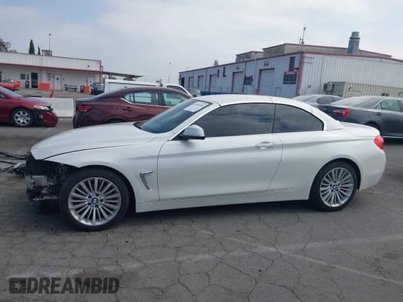 ✅ 2015 BMW 4 Series 428i • VIN: WBA3V7C56F5A24605 • Лот: 42506958. Опубликован ранее на IAAI с пробегом 126 698 миль. Бесплатный доступ к архиву аукционных продаж из США и подробный отчёт об истории автомобиля на DreamBid. Изображение 15.