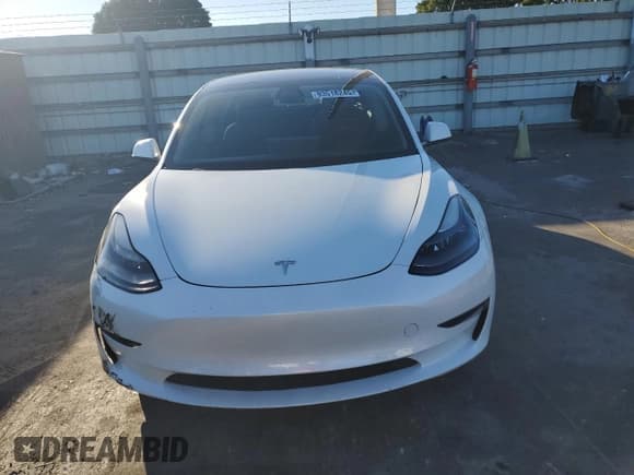 ✅ 2021 Tesla Model 3 Standard Range Plus • VIN: 5YJ3E1EA1MF064478 • Lot: 93518245. Wystawiony na Copart z przebiegiem 56 150 mil. Bezpłatny archiwum sprzedaży aukcyjnych z USA i szczegółowy raport historii pojazdu na DreamBid. Zdjęcie 5.