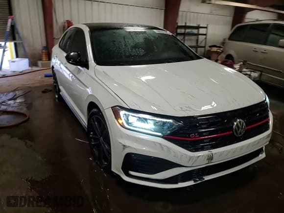 ✅ 2019 Volkswagen Jetta S • VIN: 3VW5T7BU4KM169862 • Lot: 90597885. Listed on Copart with 74,158 mi. Free auction sales archive from the USA and detailed vehicle history report at DreamBid. Image 13.