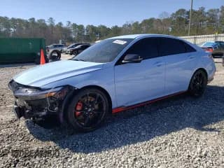 ✅ 2024 Hyundai Elantra • VIN: KMHLW4DK0RU021124 • Лот: 46435975. Опубликован ранее на Copart с пробегом 4 953 миль. Бесплатный доступ к архиву аукционных продаж из США и подробный отчёт об истории автомобиля на DreamBid. Изображение 1.