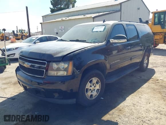✅ 2009 Chevrolet Suburban LS • VIN: 1GNFC16J09R300113 • Lot: 42827227. Listed on IAAI with 205,561 mi. Free auction sales archive from the USA and detailed vehicle history report at DreamBid. Image 2.