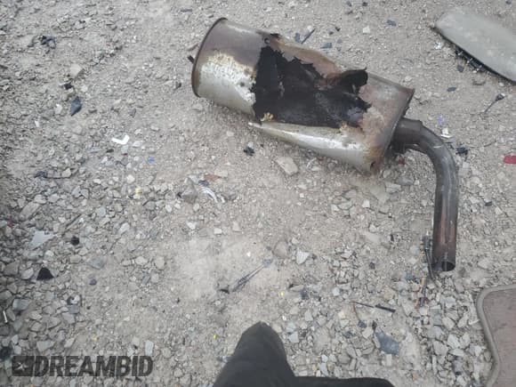 ✅ 1997 Oldsmobile Cutlass GLS • VIN: 1G3NG52MXV6316881 • Lot: 55445305. Listed on Copart with 101,640 mi. Free auction sales archive from the USA and detailed vehicle history report at DreamBid. Image 12.