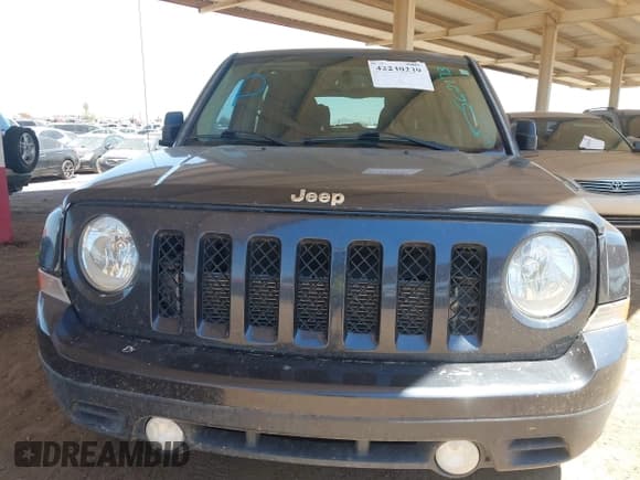 ✅ 2016 Jeep Patriot Sport SE • VIN: 1C4NJPBA5GD562173 • Lot: 42240239. Listed on IAAI with 137,944 mi. Free auction sales archive from the USA and detailed vehicle history report at DreamBid. Image 6.