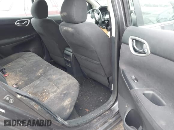 ✅ 2013 Nissan Sentra SR • VIN: 3N1AB7APXDL708254 • Lot: 43674128. Wystawiony na IAAI z przebiegiem 82 940 mil. Bezpłatny archiwum sprzedaży aukcyjnych z USA i szczegółowy raport historii pojazdu na DreamBid. Zdjęcie 8.