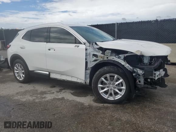 ✅ 2021 Buick Envision Preferred • VIN: LRBAZLR49MD109989 • Lot: 85329265. Wystawiony na Copart z przebiegiem 68 892 mil. Bezpłatny archiwum sprzedaży aukcyjnych z USA i szczegółowy raport historii pojazdu na DreamBid. Zdjęcie 4.