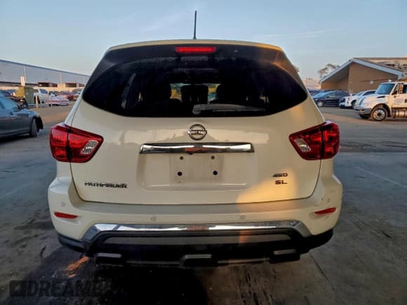 ✅ 2018 Nissan Pathfinder SV • VIN: 5N1DR2MM2JC642845 • Lot: 95323035. Listed on Copart with 120,415 mi. Free auction sales archive from the USA and detailed vehicle history report at DreamBid. Image 6.