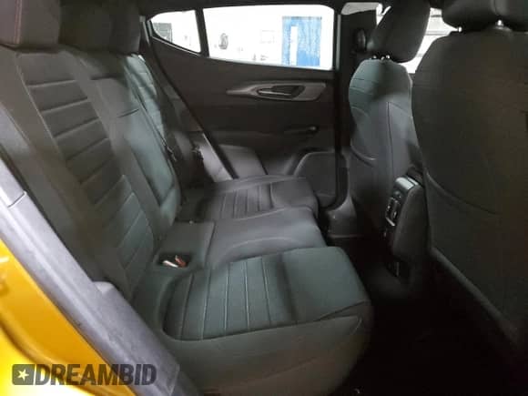 2024 Dodge Hornet R/T z VIN ZACPDFCW4R3A12088, wystawiony jako Copart lot #52515655 z przebiegiem 21 696 mil mil oraz Szkoda całkowita • Salvage title. Historia ofert i sprzedaży dostępna na DreamBid. Obrazek 11.