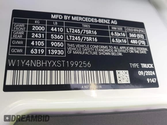 ✅ 2025 Mercedes-Benz Sprinter • VIN: W1Y4NBHYXST199256 • Lot: 42779258. Listed on IAAI with 4,031 mi. Free auction sales archive from the USA and detailed vehicle history report at DreamBid. Image 9.