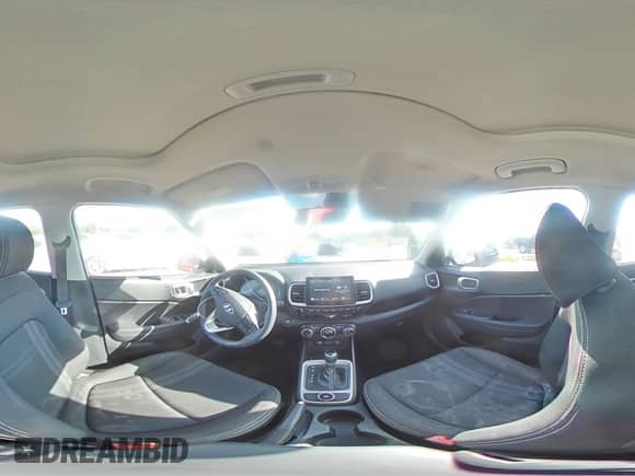 2025 Hyundai Venue SEL z VIN KMHRC8A37SU377891, wystawiony jako Copart lot #81901755 z przebiegiem 2 710 mil mil oraz Szkoda całkowita • Salvage title. Historia ofert i sprzedaży dostępna na DreamBid. Obrazek 16.