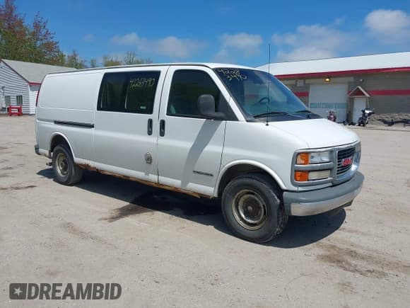 ✅ 2000 GMC Savana • VIN: 1GTHG39R7Y1205564 • Lot: 42283490. Wystawiony na IAAI z przebiegiem 173 809 mil. Bezpłatny archiwum sprzedaży aukcyjnych z USA i szczegółowy raport historii pojazdu na DreamBid. Zdjęcie 1.