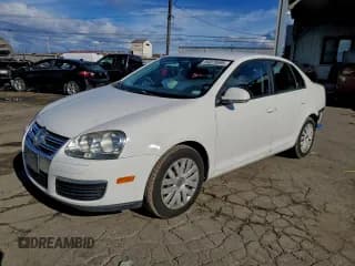 ✅ 2010 Volkswagen Jetta S • VIN: 3VWJZ7AJ2AM041283 • Lot: 94078695. Listed on Copart with 169,764 mi. Free auction sales archive from the USA and detailed vehicle history report at DreamBid. Image 1.