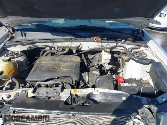 ✅ 2011 Ford Escape Limited • VIN: 1FMCU9EG7BKA54409 • Lot: 43380194. Listed on IAAI with 225,235 mi. Free auction sales archive from the USA and detailed vehicle history report at DreamBid. Image 10.