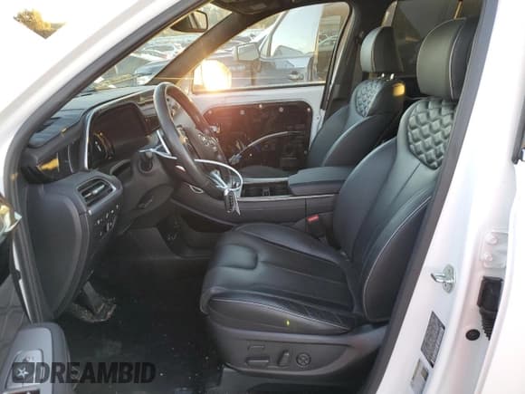 ✅ 2020 Hyundai Palisade Limited • VIN: KM8R54HE4LU091170 • Лот: 43480845. Опубликован ранее на Copart с пробегом 13 790 миль. Бесплатный доступ к архиву аукционных продаж из США и подробный отчёт об истории автомобиля на DreamBid. Изображение 7.