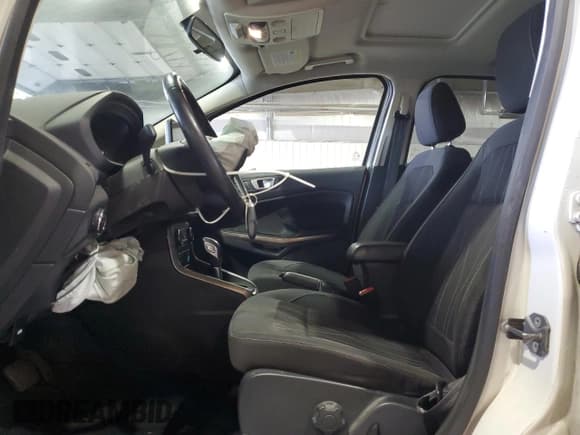 ✅ 2019 Ford EcoSport SE • VIN: MAJ6S3GL0KC282752 • Lot: 91375175. Wystawiony na Copart z przebiegiem 59 359 mil. Bezpłatny archiwum sprzedaży aukcyjnych z USA i szczegółowy raport historii pojazdu na DreamBid. Zdjęcie 7.