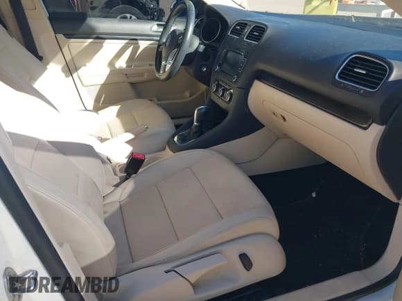 ✅ 2013 Volkswagen Jetta TDI w/Sunroof & Nav • VIN: 3VWPL7AJ3DM628317 • Lot: 43898095. Listed on IAAI with 124,917 mi. Free auction sales archive from the USA and detailed vehicle history report at DreamBid. Image 5.