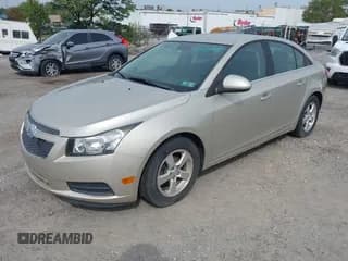 ✅ 2014 Chevrolet Cruze 1LT • VIN: 1G1PC5SB2E7317013 • Lot: 43334110. Listed on IAAI with Not provided. Free auction sales archive from the USA and detailed vehicle history report at DreamBid. Image 2.