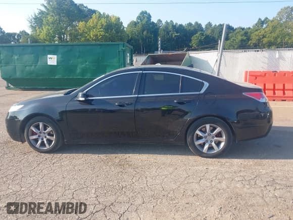 ✅ 2013 Acura TL • VIN: 19UUA8F29DA011506 • Lot: 42953787. Listed on IAAI with 166,485 mi. Free auction sales archive from the USA and detailed vehicle history report at DreamBid. Image 14.