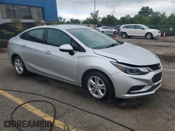 ✅ 2016 Chevrolet Cruze LT • VIN: 1G1BE5SM9G7297321 • Lot: 70029385. Wystawiony na Copart z przebiegiem 135 441 mil. Bezpłatny archiwum sprzedaży aukcyjnych z USA i szczegółowy raport historii pojazdu na DreamBid. Zdjęcie 4.