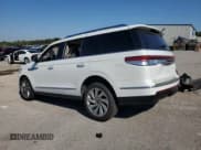 ✅ 2023 Lincoln Navigator Reserve • VIN: 5LMJJ2LG1PEL07706 • Lot: 82530255. Wystawiony na Copart z przebiegiem 14 049 mil. Bezpłatny archiwum sprzedaży aukcyjnych z USA i szczegółowy raport historii pojazdu na DreamBid. Zdjęcie 2.