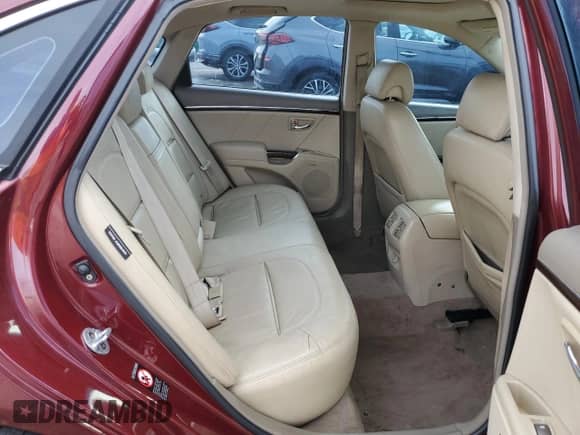 2009 Hyundai Azera Limited с VIN KMHFC46F49A358970, выставлен на аукционе Copart как лот 82125714 с пробегом 208 090 миль миль и Списание • Salvage title. История ставок и продаж доступна на DreamBid. Изображение 10.