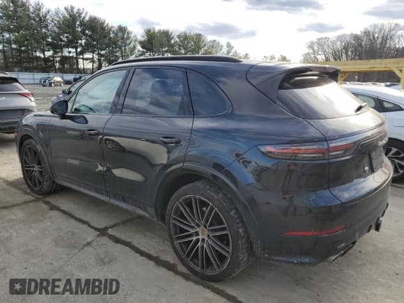 ✅ 2020 Porsche Cayenne S • VIN: WP1AB2AY6LDA28606 • Lot: 42825985. Listed on Copart with 69,861 mi. Free auction sales archive from the USA and detailed vehicle history report at DreamBid. Image 2.