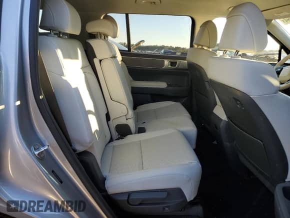 2024 Hyundai Santa Fe SEL с VIN 5NMP24G11RH016221, выставлен на аукционе Copart как лот 85905094 с пробегом 1 892 миль миль и Списание • Salvage title. История ставок и продаж доступна на DreamBid. Изображение 11.