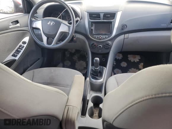 ✅ 2014 Hyundai Accent GS • VIN: KMHCT5AE0EU177543 • Lot: 76144764. Wystawiony na Copart z przebiegiem 191 258 mil. Bezpłatny archiwum sprzedaży aukcyjnych z USA i szczegółowy raport historii pojazdu na DreamBid. Zdjęcie 8.