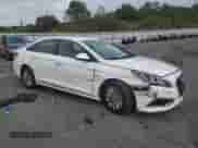 ✅ 2017 Hyundai Sonata SE • VIN: KMHE24L16HA056246 • Lot: 81127175. Wystawiony na Copart z przebiegiem 104 882 mil mil. Skorzystaj z bezpłatnego archiwum sprzedaży aukcyjnych z USA i zobacz szczegółowy raport historii pojazdu na DreamBid. Zdjęcie 4.