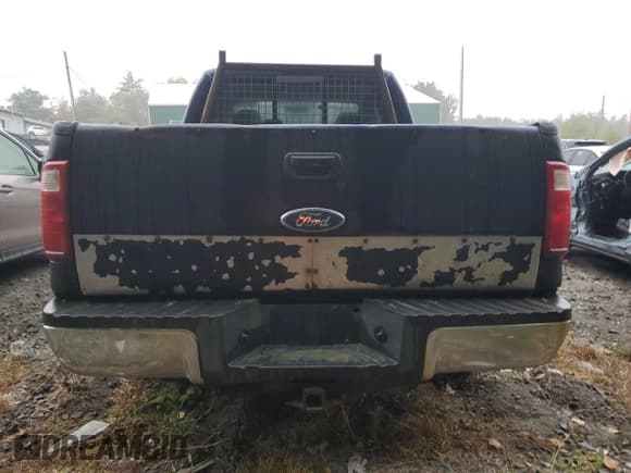 ✅ 2010 Ford F-250 XL • VIN: 1FTSX2B58AEA37701 • Lot: 72191254. Wystawiony na Copart z przebiegiem 145 658 mil. Bezpłatny archiwum sprzedaży aukcyjnych z USA i szczegółowy raport historii pojazdu na DreamBid. Zdjęcie 6.