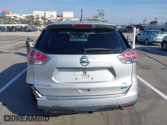 ✅ 2014 Nissan Rogue SV • VIN: 5N1AT2MT5EC864863 • Lot: 43611166. Listed on IAAI with 57,961 mi. Free auction sales archive from the USA and detailed vehicle history report at DreamBid. Image 17.