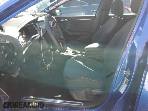 ✅ 2024 Volkswagen Jetta 40th Anniversary Edition • VIN: 3VW9T7BU9RM016440 • Lot: 46894985. Listed on Copart with 11,065 mi. Free auction sales archive from the USA and detailed vehicle history report at DreamBid. Image 7.