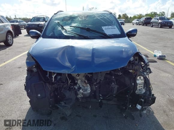 ✅ 2017 FIAT 500X Urbana Edition • VIN: ZFBCFXCBXHP611905 • Lot: 42563046. Wystawiony na IAAI z przebiegiem 44 115 mil. Bezpłatny archiwum sprzedaży aukcyjnych z USA i szczegółowy raport historii pojazdu na DreamBid. Zdjęcie 6.