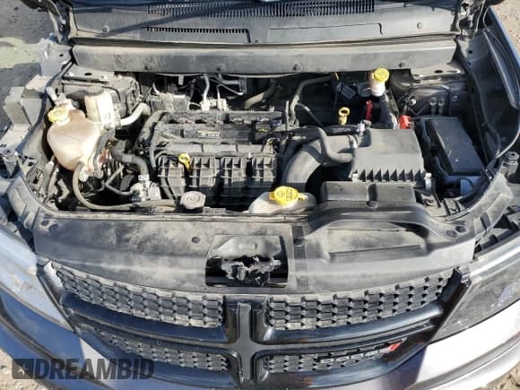 ✅ 2020 Dodge Journey SE Value • VIN: 3C4PDCAB9LT274695 • Lot: 85731115. Listed on Copart with 63,291 mi. Free auction sales archive from the USA and detailed vehicle history report at DreamBid. Image 11.