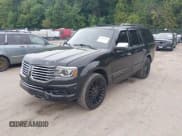 ✅ 2015 Lincoln Navigator • VIN: 5LMJJ2JT9FEJ11124 • Lot: 43329293. Wystawiony na IAAI z przebiegiem 128 142 mil. Bezpłatny archiwum sprzedaży aukcyjnych z USA i szczegółowy raport historii pojazdu na DreamBid. Zdjęcie 2.