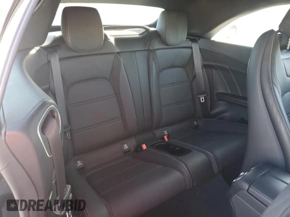 ✅ 2021 Mercedes-Benz C • VIN: W1KWK8GBXMG090738 • Lot: 82409124. Wystawiony na Copart z przebiegiem 33 326 mil. Bezpłatny archiwum sprzedaży aukcyjnych z USA i szczegółowy raport historii pojazdu na DreamBid. Zdjęcie 10.