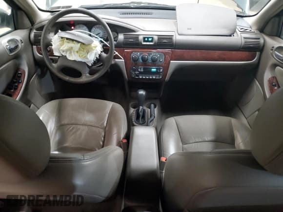 ✅ 2002 Chrysler Sebring Touring • VIN: 1C3AL56R32N270378 • Лот: 50868935. Опубликован ранее на Copart с пробегом 26 099 миль. Бесплатный доступ к архиву аукционных продаж из США и подробный отчёт об истории автомобиля на DreamBid. Изображение 8.