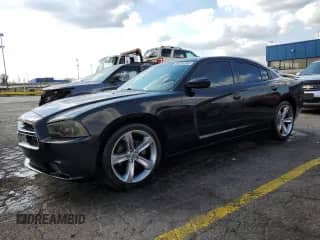 2013 Dodge Charger SE with VIN 2C3CDXBGXDH605993, listed as a Copart auction lot 86324205 with 138,261 mi miles and Clean title. Bid and sale history available at DreamBid. Image 1.