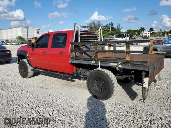 ✅ 2008 Chevrolet Silverado 2500HD LTZ • VIN: 1GCHK23K58F203528 • Lot: 93248955. Wystawiony na Copart z przebiegiem 294 067 mil. Bezpłatny archiwum sprzedaży aukcyjnych z USA i szczegółowy raport historii pojazdu na DreamBid. Zdjęcie 2.