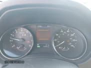 ✅ 2018 Nissan Rogue S • VIN: KNMAT2MV9JP560783 • Lot: 43495873. Wystawiony na IAAI z przebiegiem 74 930 mil. Bezpłatny archiwum sprzedaży aukcyjnych z USA i szczegółowy raport historii pojazdu na DreamBid. Zdjęcie 7.