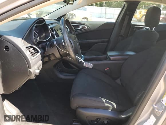 ✅ 2016 Chrysler 200 Limited • VIN: 1C3CCCAG8GN101080 • Lot: 83767675. Listed on Copart with 70,446 mi. Free auction sales archive from the USA and detailed vehicle history report at DreamBid. Image 7.