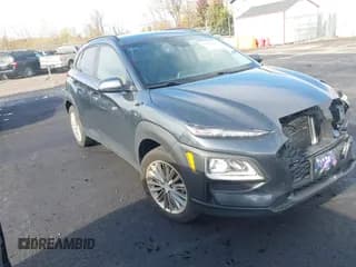 ✅ 2020 Hyundai Kona SEL • VIN: KM8K22AA1LU575061 • Лот: 43593560. Опубликован ранее на IAAI с пробегом 114 144 миль. Бесплатный доступ к архиву аукционных продаж из США и подробный отчёт об истории автомобиля на DreamBid. Изображение 1.