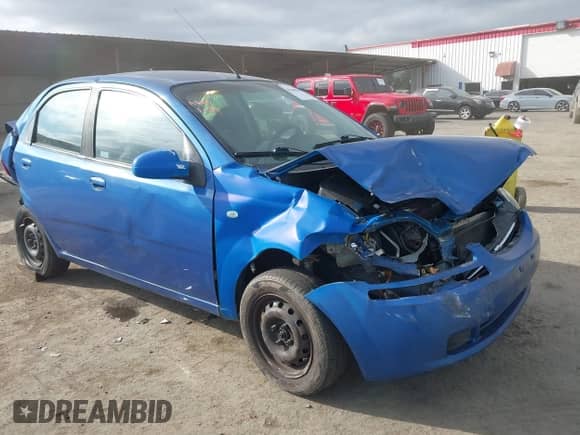 2006 Chevrolet Aveo LS z VIN KL1TD56696B543863, wystawiony jako IAAI lot #41446969 z przebiegiem 222 866 mil mil oraz . Historia ofert i sprzedaży dostępna na DreamBid. Obrazek 1.